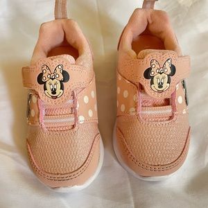 Disney Minnie Mouse shoes for baby/ toddler size 5